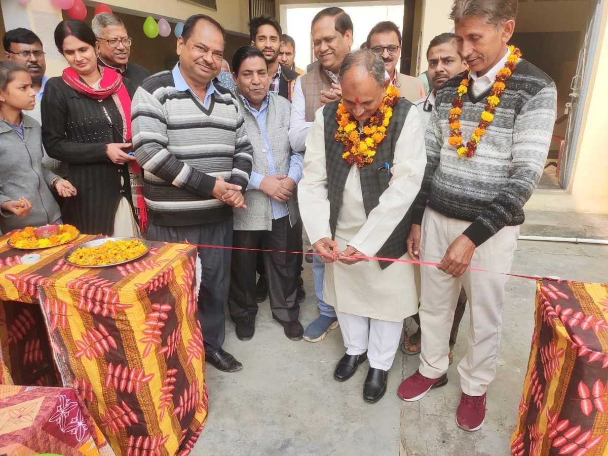 भारत के प्रसिद्ध वैज्ञानिक जगदीश चंद्र बसु के जन्म दिवस के उपलक्ष में विद्यालय में एक भव्य विज्ञान प्रदर्शनी का आयोजन किया